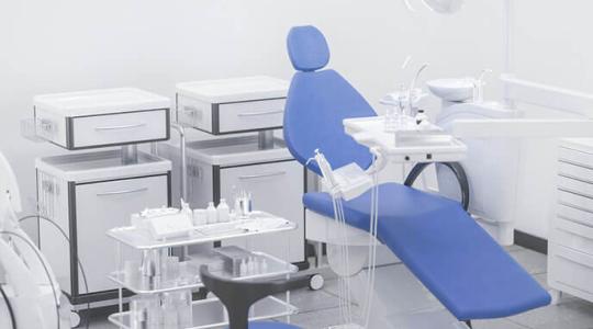 أفضل وحدات الأسنان في 2024: مقارنة بين العلامات التجارية العالمية