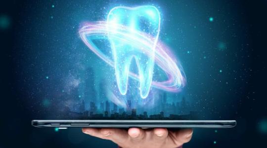 دور التكنولوجيا في تحسين تجربة المريض في عيادات الأسنان 2025