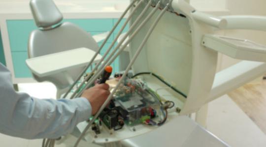 صيانة أجهزة طب الأسنان: دليل شامل للحفاظ على عمر أطول للأجهزة في 2025 Today Homage